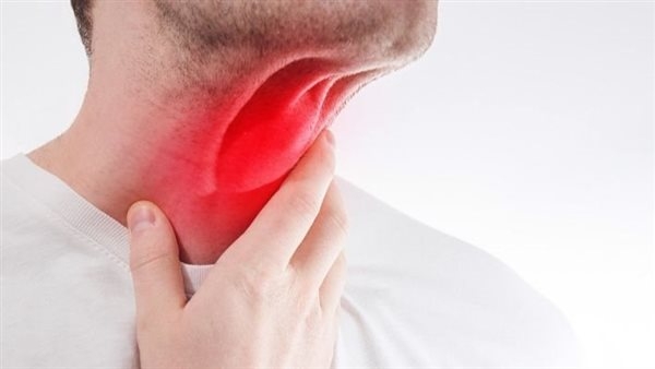أبرزها صعوبة البلع.. أعراض سرطان اللوزتين