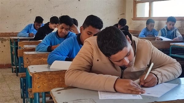 موعد امتحانات نهاية العام 2025 لطلاب الشهادة الإعدادية بالقاهرة