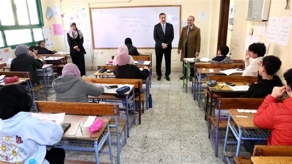 اليوم بدء امتحانات الشهادة الإعدادية بالمنوفية.. والجبر واللغة الإنجليزية في أول أيام الاختبارات