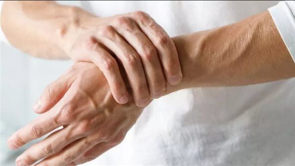 ما هو علاج تيبس المفاصل بعد الجبس؟
