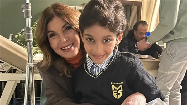 يوسف حفيد المخرج محمد النقلي ممثلا أمام ميرفت أمين في جوما