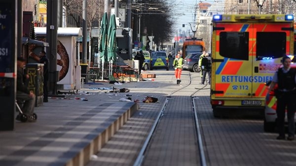 بينها حالات خطيرة.. قتيل وعدة إصابات في حادث دهس بألمانيا
