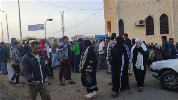 العشرات يشيعون جثمان تركية ضحية سفاح المعمورة
