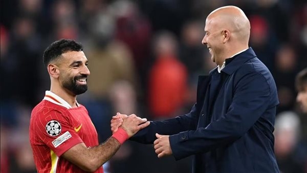 سلوت عن احتمالية تتويج محمد صلاح بالكرة الذهبية: قدم موسمًا رائعًا ولكن