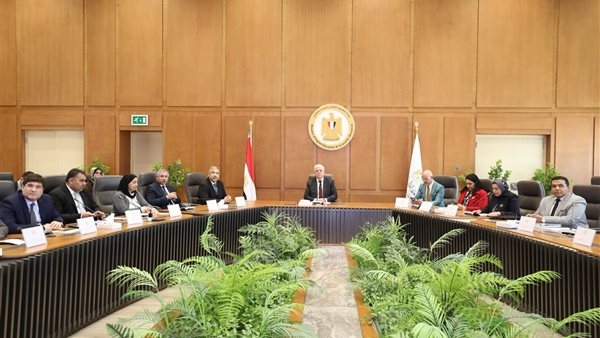 وزير التعليم العالي يفتتح الورشة التحضيرية للحصول على الاعتماد المؤسسى بمجال الابتكار