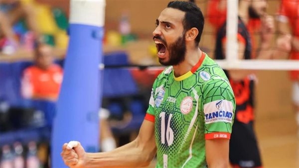 محمد محسن يعود إلى طائرة الأهلي بعد تجربة احترافية في الدوري الروماني