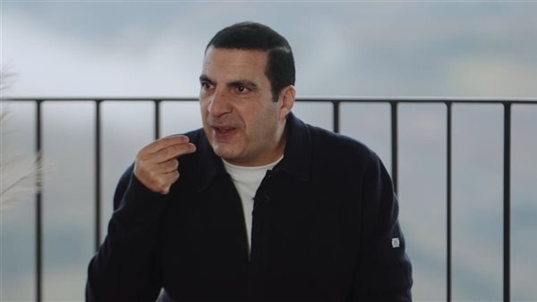 عمرو خالد: عيشها بدون تعقيد.. أسهل طريقة للهدوء النفسي وراحة البال