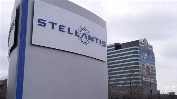 Stellantis تؤجل إطلاق رام 1500 الكهربائية ورام تشارجر مرة أخرى
