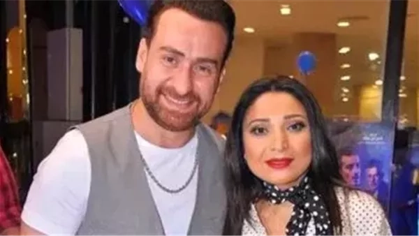 عقب صلاة الجمعة.. نضال الشافعي يصلي الجنازة على زوجته هند محمد علي