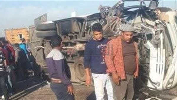 ارتفاع عدد المصابين في انقلاب مني باص بالفيوم إلى 21 شخصا