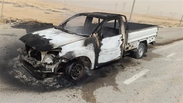 عاصفة ترابية تتسبب في انقلاب واشتعال سيارة بطريق العين السخنة في السويس