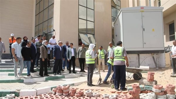 محافظ الوادي الجديد يتفقد مشروعات تطوير العاصمة الإدارية