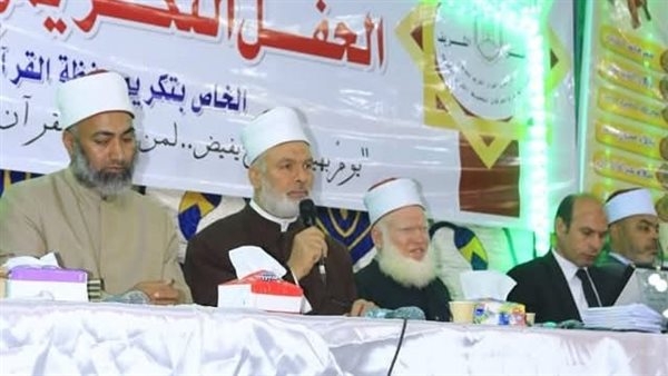 سردوا المصحف 5 مرات دون أخطاء.. أزهر سوهاج يشارك في تكريم 30 حافظا للقرآن بقرية نزة البحرية