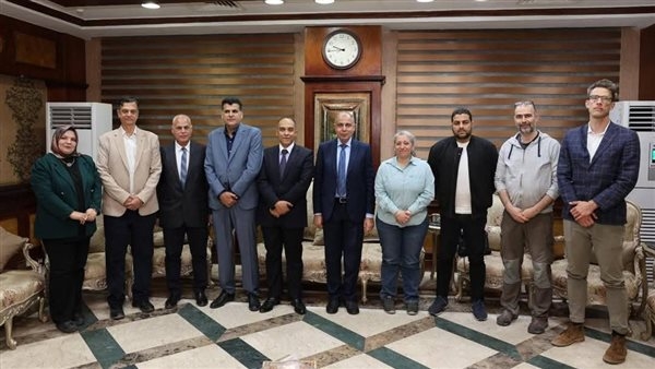 محافظ المنيا يبحث مع وفد إيفاد سبل دعم مشروع ستار لتحسين معيشة صغار المزارعين