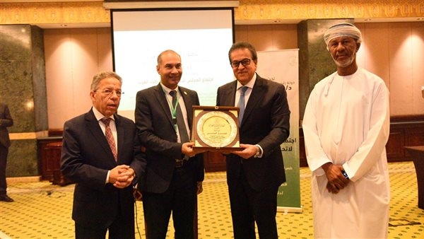 وزير الصحة يدعو اتحاد الأطباء العرب لدعم قطاع غزة وتوفير الإمدادات الطبية العاجلة