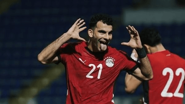 نجم الزمالك السابق: زيزو "نيم" مجلس حسين لبيب لرحيله عن النادي
