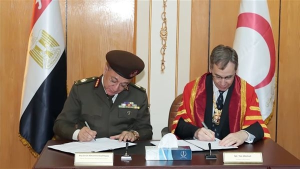إدارة الخدمات الطبية للقوات المسلحة توقع بروتوكول تعاون مع الكلية الملكية للجراحين بإنجلترا