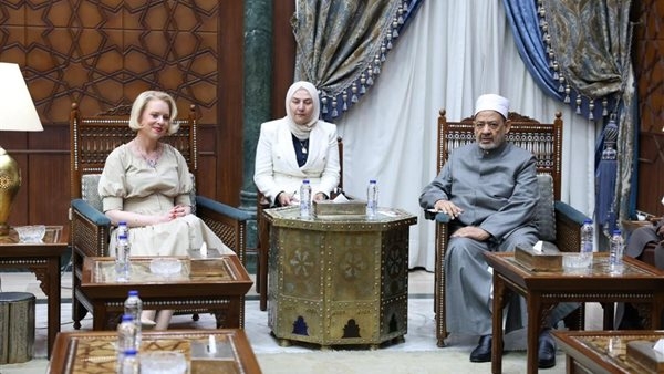 شيخ الأزهر لرئيسة البرلمان السلوفيني: الصَّهاينة حاولوا خداعَ العالم وتبرير قتل الأبرياء
