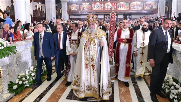 قداسة البابا يصلي قداس عيد القيامة المجيد في الكاتدرائية بالعباسية