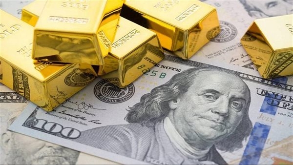 بعد خفض التصنيف الائتماني لأمريكا.. أسعار الذهب تعزز مكاسبها عالميًا مع استمرار تراجع الدولار