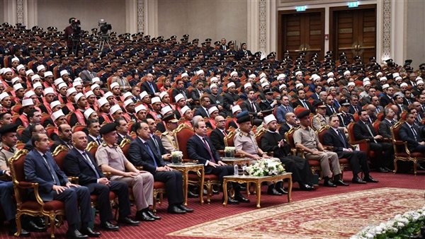 أحد الأئمة الجدد: جملة سلبية غيرت حياتي وحولت الاكتئاب لنجاح كبير.. والرئيس السيسي الداعم الأول لنا