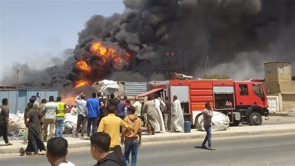 ارتفاع عدد المصابين بالاختناق إثر حريق مصنع بمدينة 6 أكتوبر إلى 9 حالات