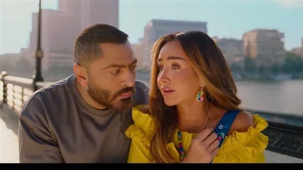 هنا الزاهد تيك توكر وتامر حسني يكشف خطورة السوشيال ميديا.. أبرز ملامح برومو فيلم ريستارت