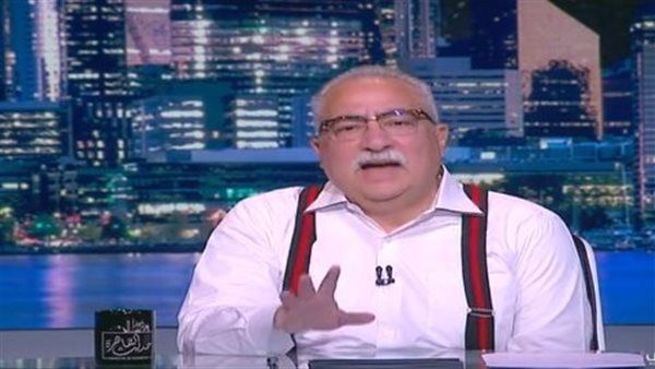 إبراهيم عيسى: تدخل الرئيس السيسي لحل أزمة غش البنزين كان ضروريًا.. والحكومة تعترف بعد إنكار