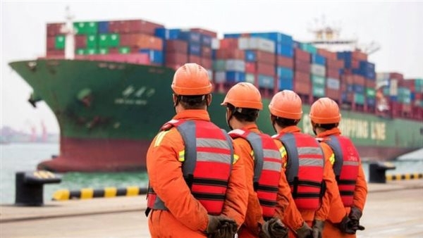 بسبب رسوم ترامب.. بضائع الصين إلى أمريكا تتراجع بنسبة 35%