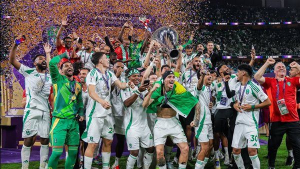 4 نجوم يصنعون المجد الآسيوي بعد كتابة التاريخ في دوري أبطال أوروبا