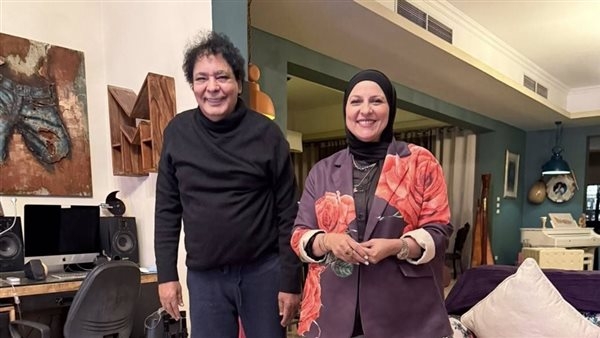 لقطات من زيارة دعاء فاروق لـ الكينج محمد منير في منزله