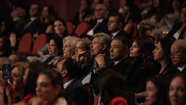 عائدها يخصص للهلال الأحمر المصري.. وزيرة التضامن تشهد أمسية موسيقية بدار الأوبرا