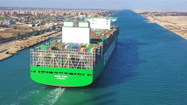 قناة السويس تمنح تخفيضا 50% على رسوم خدمة تبديل الأطقم البحرية بداية من يونيو المقبل