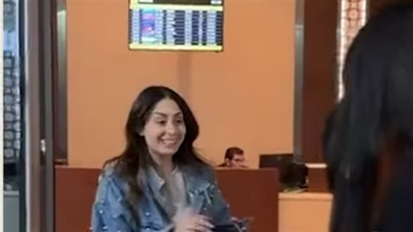 برعاية القاهرة 24.. هبة طوجي تصل إلى مصر لإحياء حفلها بـ هايد بارك من تنظيم وليد منصور