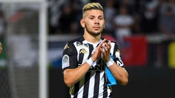 اسمه مرتبط بالزمالك.. فريد الملالي يعلن رحيله عن أنجيه الفرنسي
