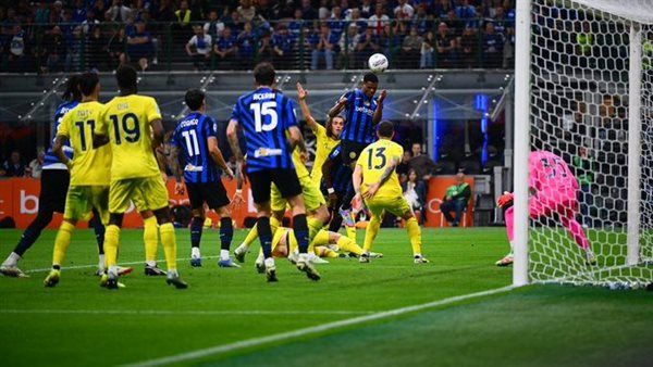 إنتر يتعادل مع لاتسيو بالدوري الإيطالي ويمنح نابولي الأفضلية للفوز باللقب