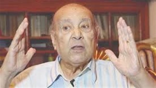 على خطى أزمة عبد الرحمن أبو زهرة.. الكاتب الصحفي محمد العزبي يروي تجربته بعد توقف معاشه بسبب بلوغه 90 عاما