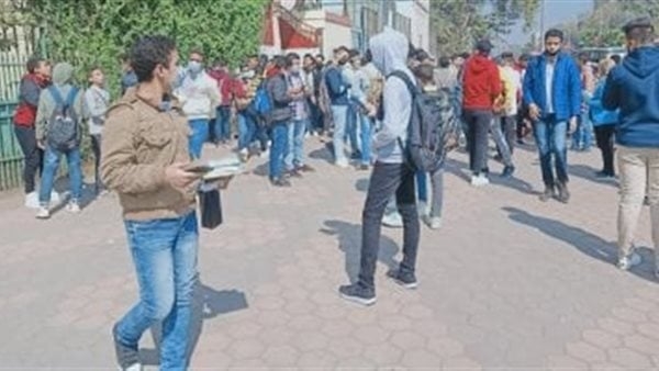 نماذج امتحانات اللغة الإنجليزية للصف الثالث الإعدادي الترم الثاني 2025.. مراجعات وملخصات