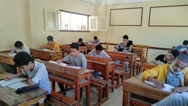 نماذج امتحانات الرياضيات للصف الثالث الإعدادي 2025 الترم الثاني.. مواصفات الورقة الامتحانية بالتفصيل