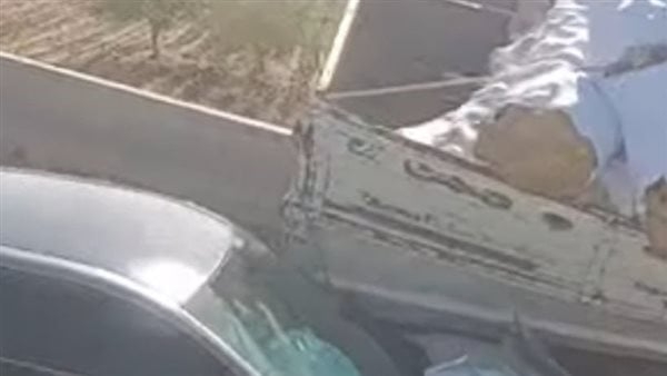تصادم سيارتي نقل محملة بالبطاطس بأخرى ملاكي أعلى الطريق الإقليمي بالمنوفية