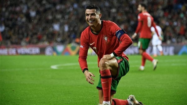 رئيس فيفا: كريستيانو رونالدو لاعب عظيم.. وقد يلعب في كأس العالم للأندية 2025