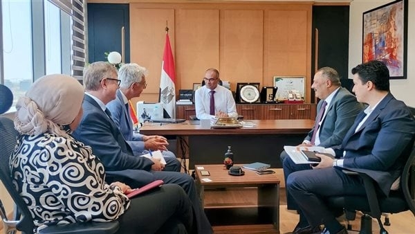 نائب وزير الإسكان يبحث مع ممثلي الوكالة الألمانية سبل تعزيز التعاون