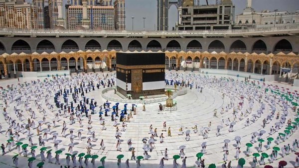 كيف طاف سيدنا النبي عند القدوم إلى الكعبة وماذا قال؟