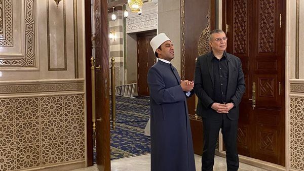 عمرو الليثي يستأنف تصوير برنامجه واحد من الناس بعد خروجه من المستشفى