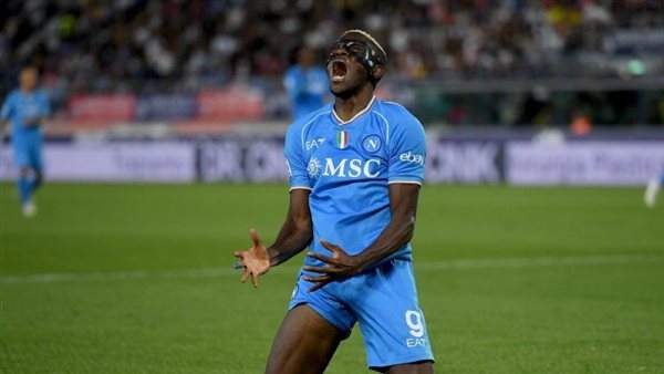 الهلال يرفع عرضه ويسابق الزمن لضم أوسيمين قبل كأس العالم للأندية
