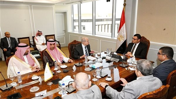 وزير الإسكان يقترح إنشاء تحالفات بين الشركات المصرية والسعودية لتنفيذ مشروعات مشتركة في الأسواق الجديدة