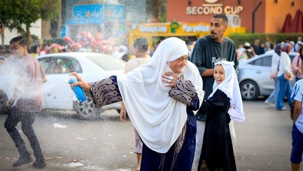 بحب أفرح أحفادي.. أول تعليق لصاحبة تريند اللعب مع الصغار بعد صلاة عيد الأضحى