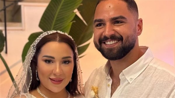 زواج أسما شريف منير يشعل مواقع التواصل الاجتماعي