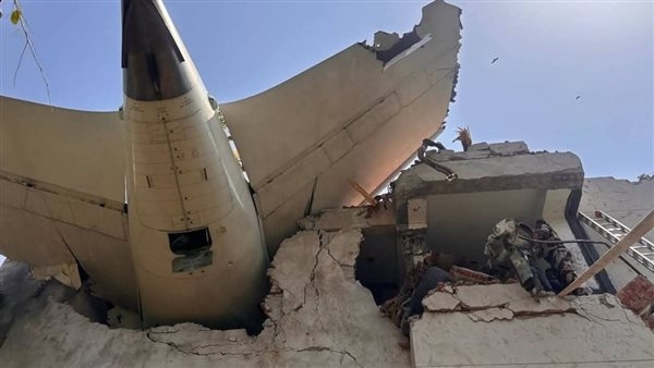 مصر تعزي الهند في ضحايا تحطم طائرة غرب البلاد