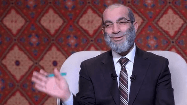 باب الجنة أمي.. الشيخ محمود حسان ينعى والدته: أسال الله أن يجعل الليلة أسعد لياليها في القبر